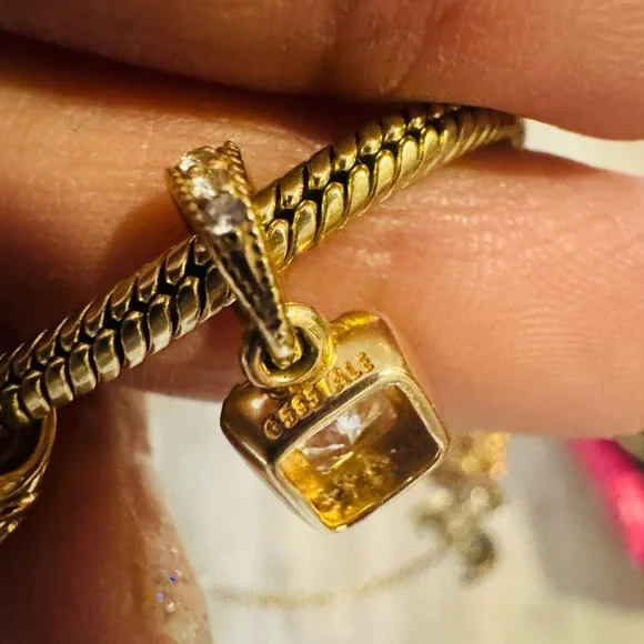 Solid Gold 14k Pandora Charm - Picture 9 of 12